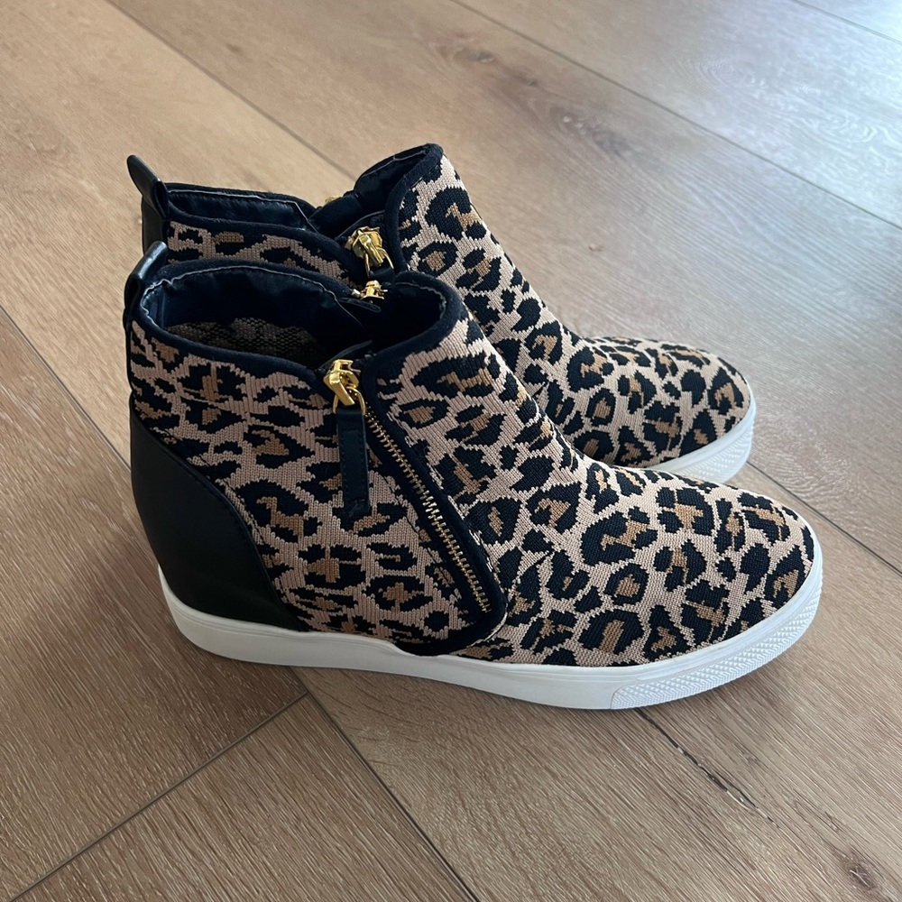 Steve Madden leopard loxley wedge